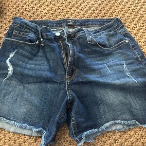 Size 12 inseam 3”